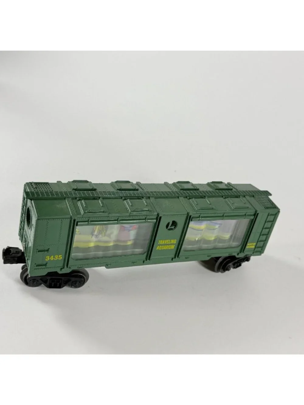 Lionel Traveling Aquarium Car Green Plastic with Moving Fish Display 3435